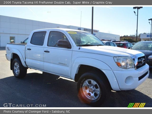 2006 Toyota Tacoma V6 PreRunner Double Cab in Super White
