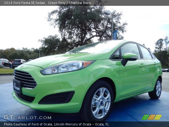 2014 Ford Fiesta SE Sedan in Green Envy