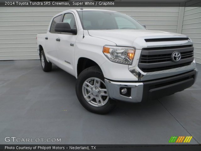 2014 Toyota Tundra SR5 Crewmax in Super White