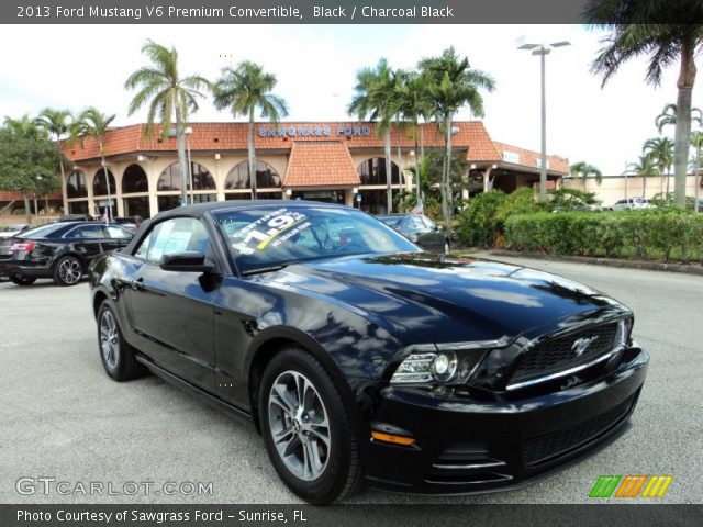 2013 Ford Mustang V6 Premium Convertible in Black