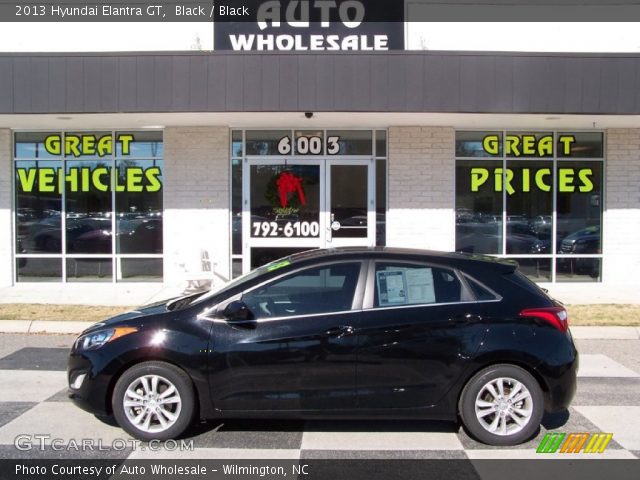 2013 Hyundai Elantra GT in Black