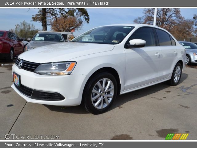 2014 Volkswagen Jetta SE Sedan in Pure White