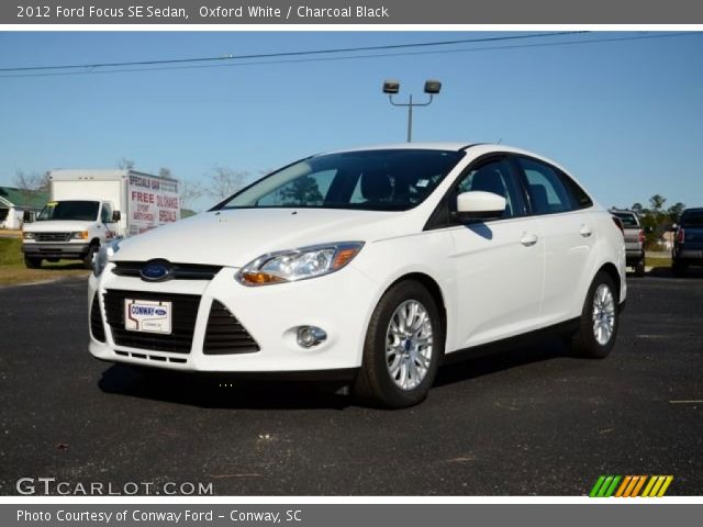 2012 Ford Focus SE Sedan in Oxford White