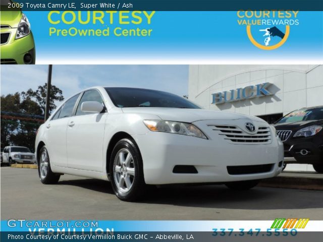 2009 Toyota Camry LE in Super White