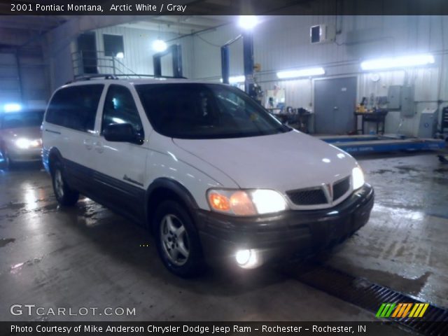 2001 Pontiac Montana  in Arctic White