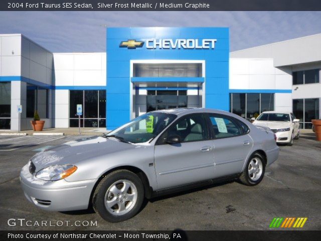2004 Ford Taurus SES Sedan in Silver Frost Metallic