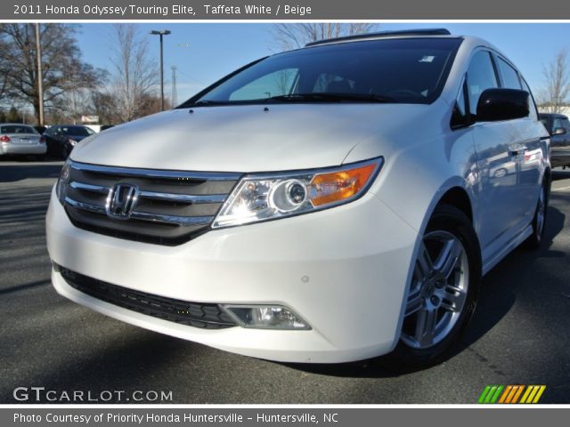 2011 Honda Odyssey Touring Elite in Taffeta White