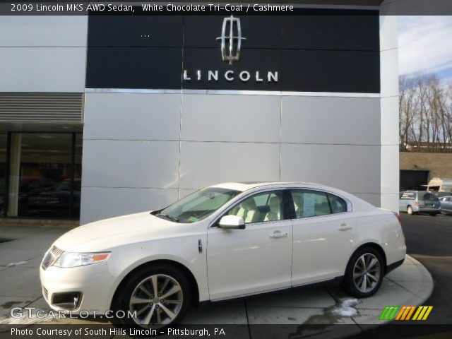 2009 Lincoln MKS AWD Sedan in White Chocolate Tri-Coat