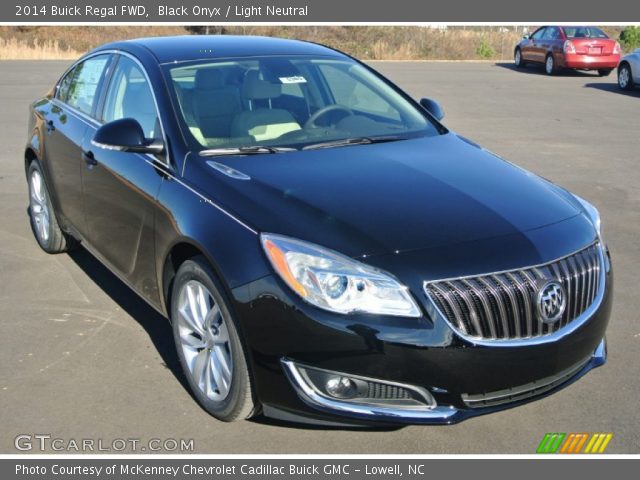 2014 Buick Regal FWD in Black Onyx