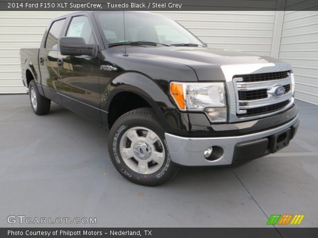 2014 Ford F150 XLT SuperCrew in Tuxedo Black