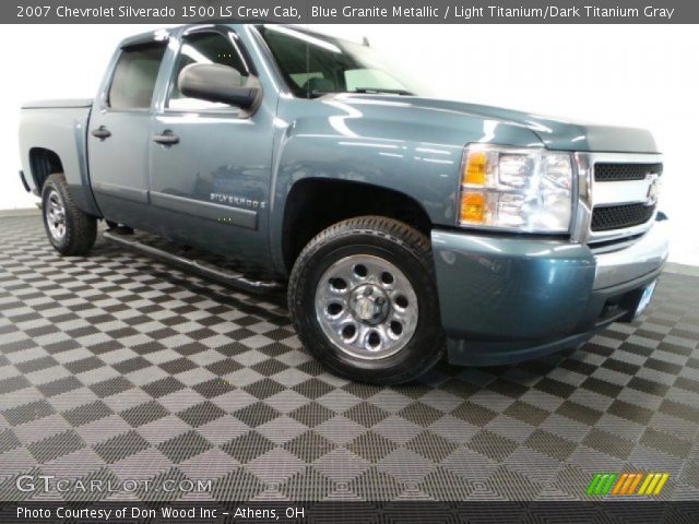 2007 Chevrolet Silverado 1500 LS Crew Cab in Blue Granite Metallic