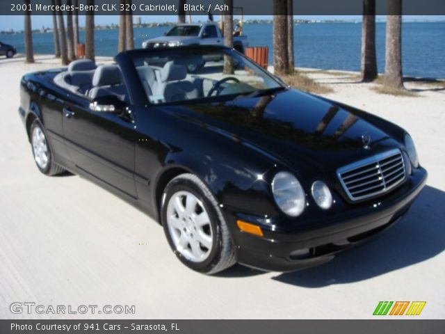 2001 Mercedes-Benz CLK 320 Cabriolet in Black