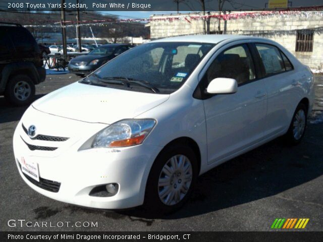 2008 Toyota Yaris S Sedan in Polar White
