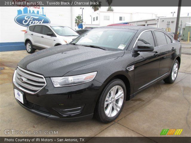 2014 Ford Taurus SEL in Tuxedo Black
