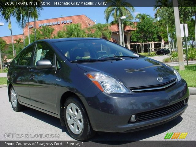 2006 Toyota Prius Hybrid in Magnetic Gray Metallic