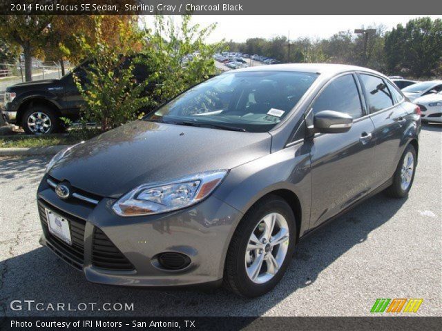 2014 Ford Focus SE Sedan in Sterling Gray