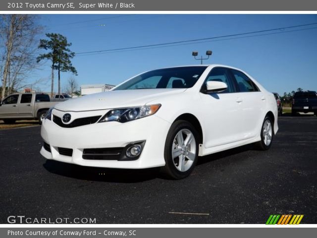 2012 Toyota Camry SE in Super White