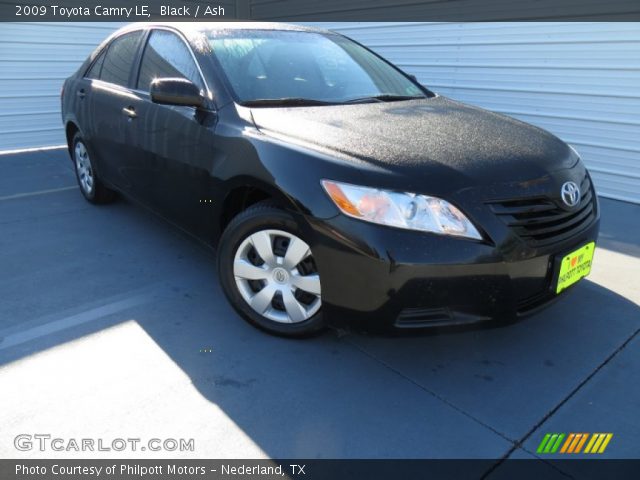 2009 Toyota Camry LE in Black