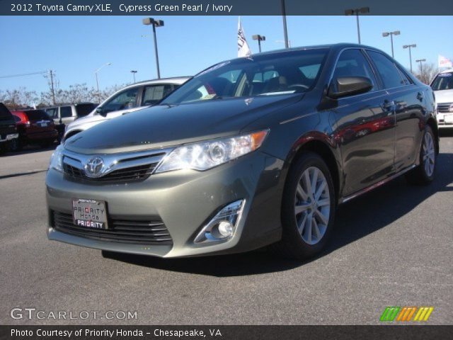 2012 Toyota Camry XLE in Cypress Green Pearl