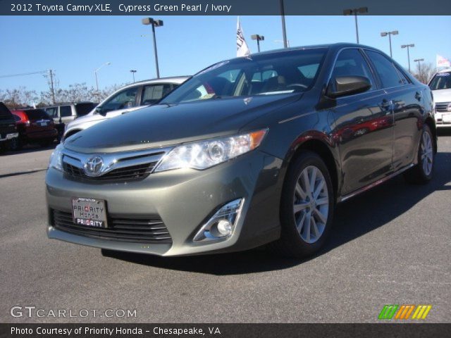 2012 Toyota Camry XLE in Cypress Green Pearl
