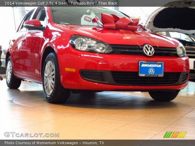 2014 Volkswagen Golf 2.5L 4 Door in Tornado Red