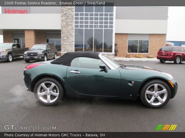 2006 Pontiac Solstice Roadster in Envious Green