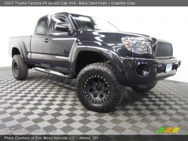 2007 Toyota Tacoma V6 Access Cab 4x4 in Black Sand Pearl