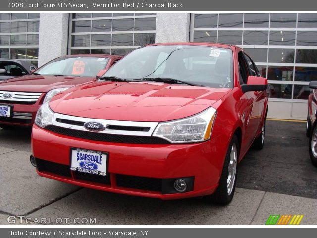 2008 Ford Focus SES Sedan in Vermillion Red