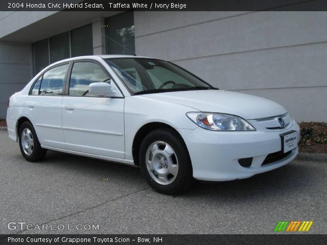 2004 Honda Civic Hybrid Sedan in Taffeta White