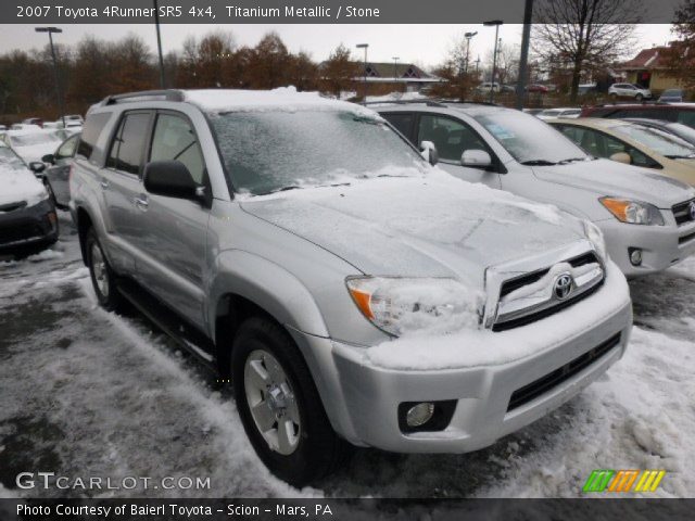 2007 Toyota 4Runner SR5 4x4 in Titanium Metallic