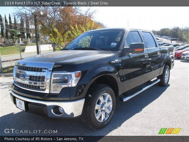 2014 Ford F150 XLT SuperCrew in Tuxedo Black