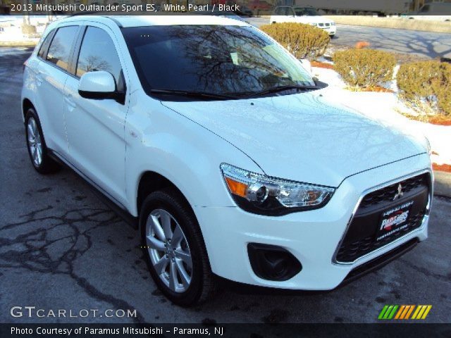 2013 Mitsubishi Outlander Sport ES in White Pearl