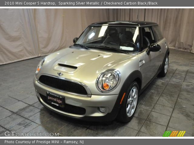2010 Mini Cooper S Hardtop in Sparkling Silver Metallic