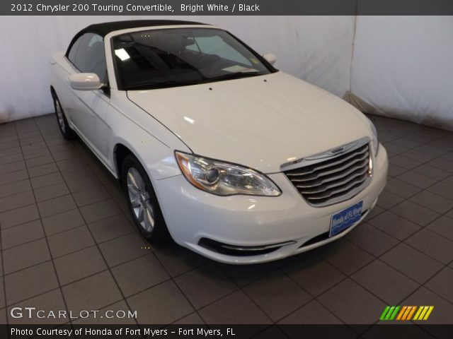 2012 Chrysler 200 Touring Convertible in Bright White