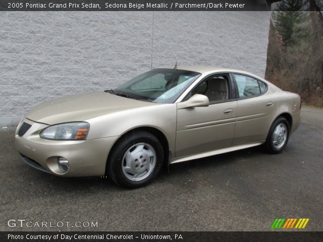 2005 Pontiac Grand Prix Sedan in Sedona Beige Metallic
