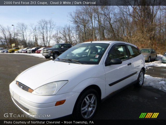 2000 Ford Focus ZX3 Coupe in Cloud 9 White