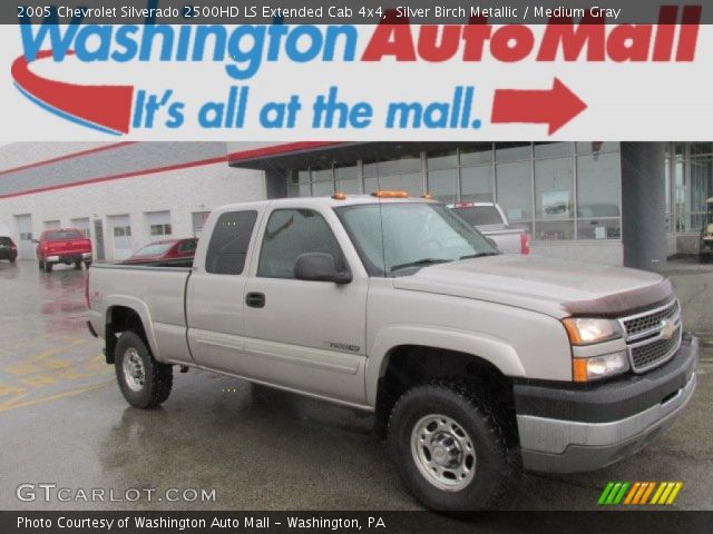 2005 Chevrolet Silverado 2500HD LS Extended Cab 4x4 in Silver Birch Metallic