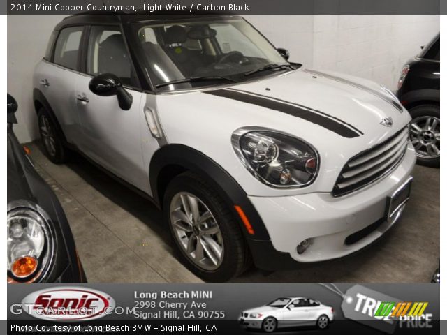 2014 Mini Cooper Countryman in Light White