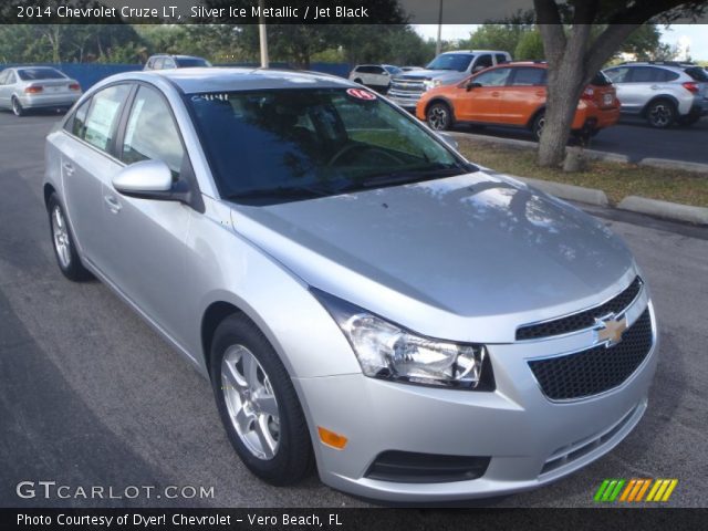 2014 Chevrolet Cruze LT in Silver Ice Metallic