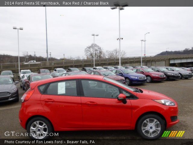 2014 Ford Fiesta SE Hatchback in Race Red
