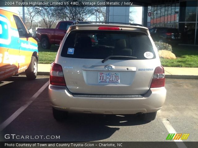 2004 Toyota Highlander Limited V6 4WD in Vintage Gold Metallic