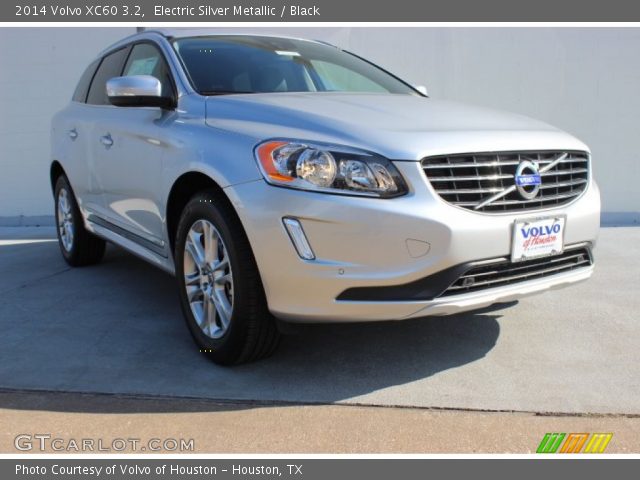 2014 Volvo XC60 3.2 in Electric Silver Metallic