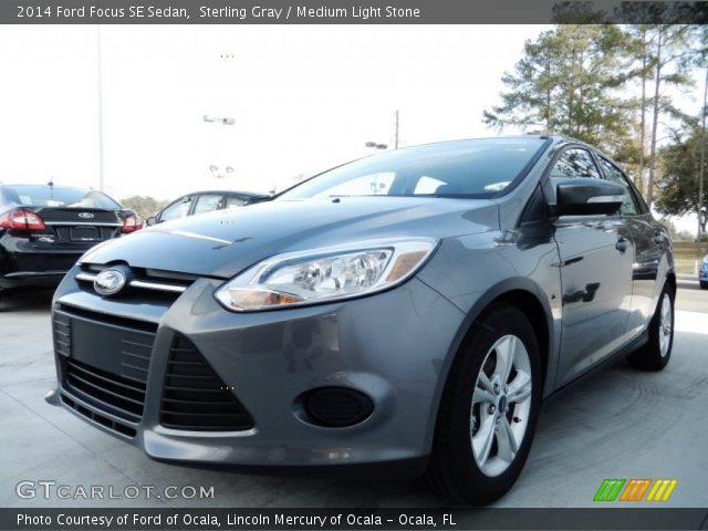2014 Ford Focus SE Sedan in Sterling Gray
