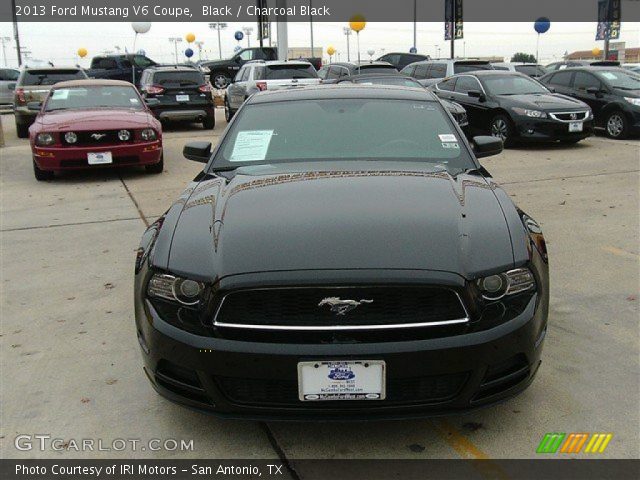 2013 Ford Mustang V6 Coupe in Black