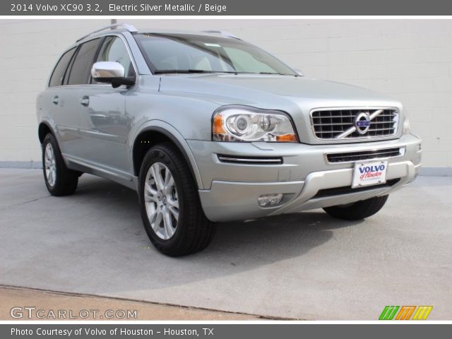 2014 Volvo XC90 3.2 in Electric Silver Metallic