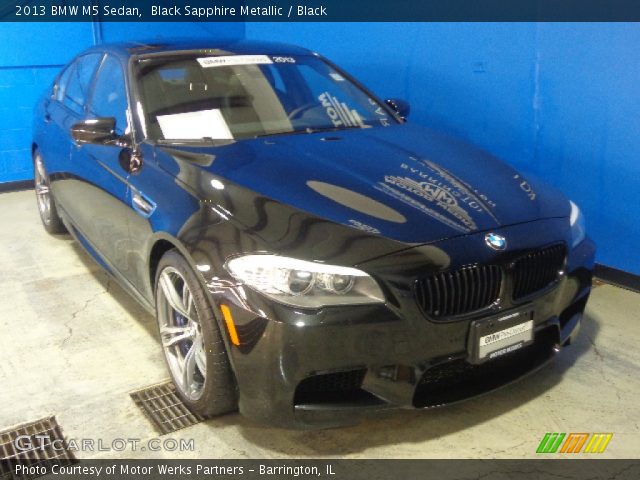 2013 BMW M5 Sedan in Black Sapphire Metallic