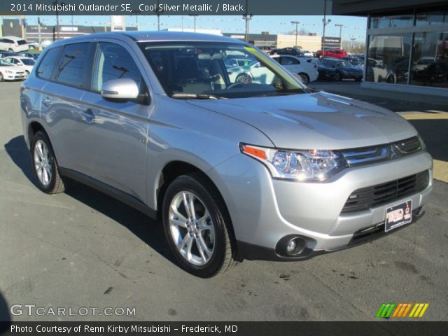2014 Mitsubishi Outlander SE in Cool Silver Metallic