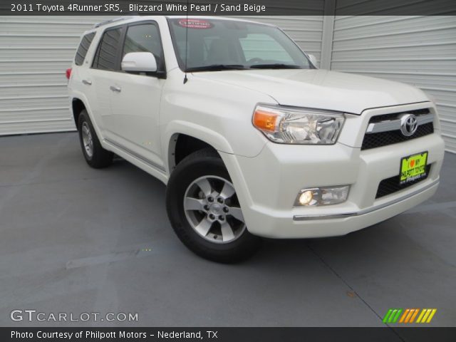 2011 Toyota 4Runner SR5 in Blizzard White Pearl