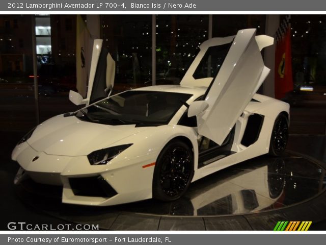 2012 Lamborghini Aventador LP 700-4 in Bianco Isis