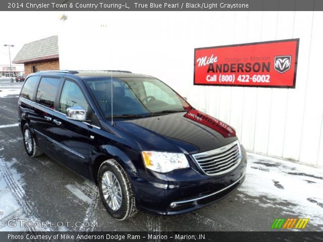 2014 Chrysler Town & Country Touring-L in True Blue Pearl